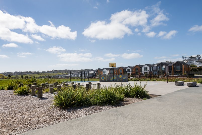 Houses on Millwater 