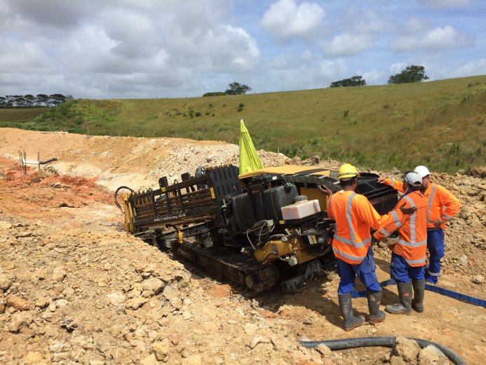 Civil Infrastructure - horizontal drilling machine