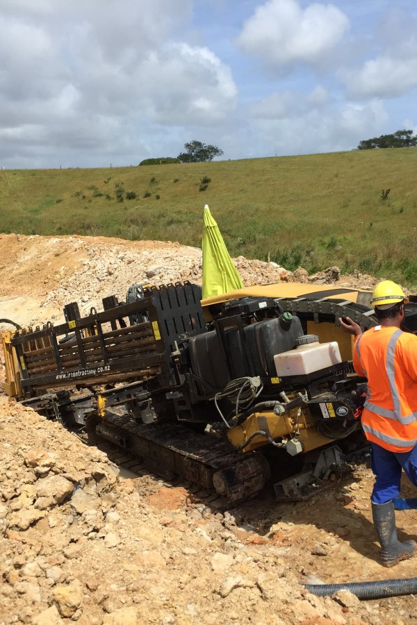 Civil Infrastructure - horizontal drilling machine